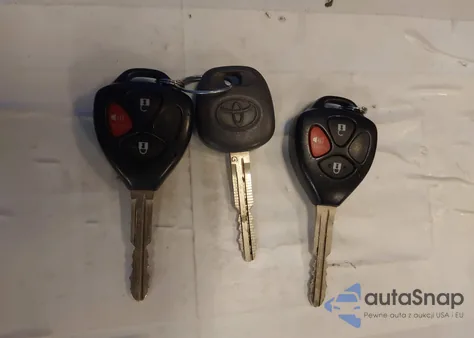 2018 Toyota 4Runner Sr5 z USA, uszkodzony, nr VIN JTEBU5JR7J5579351